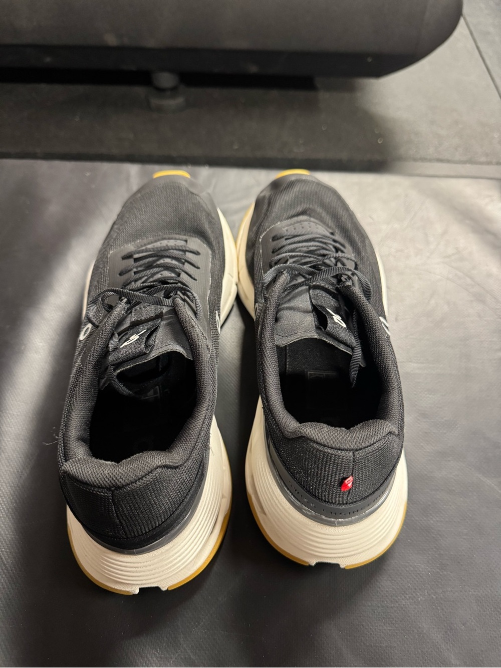 On Running Men's Black Cloudnova Shoes - Size 10.5 - Picture 3 of 5